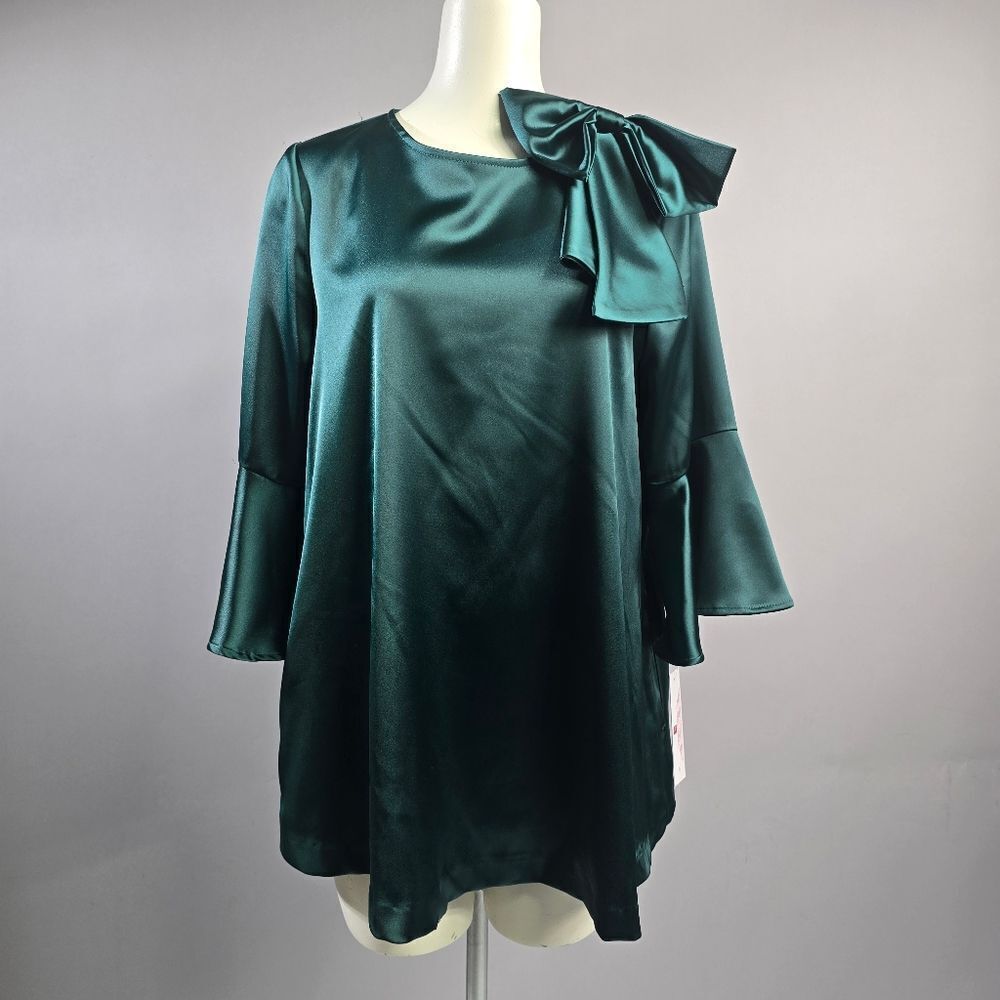 IC COLLECTION Dark Green Satin Top R4